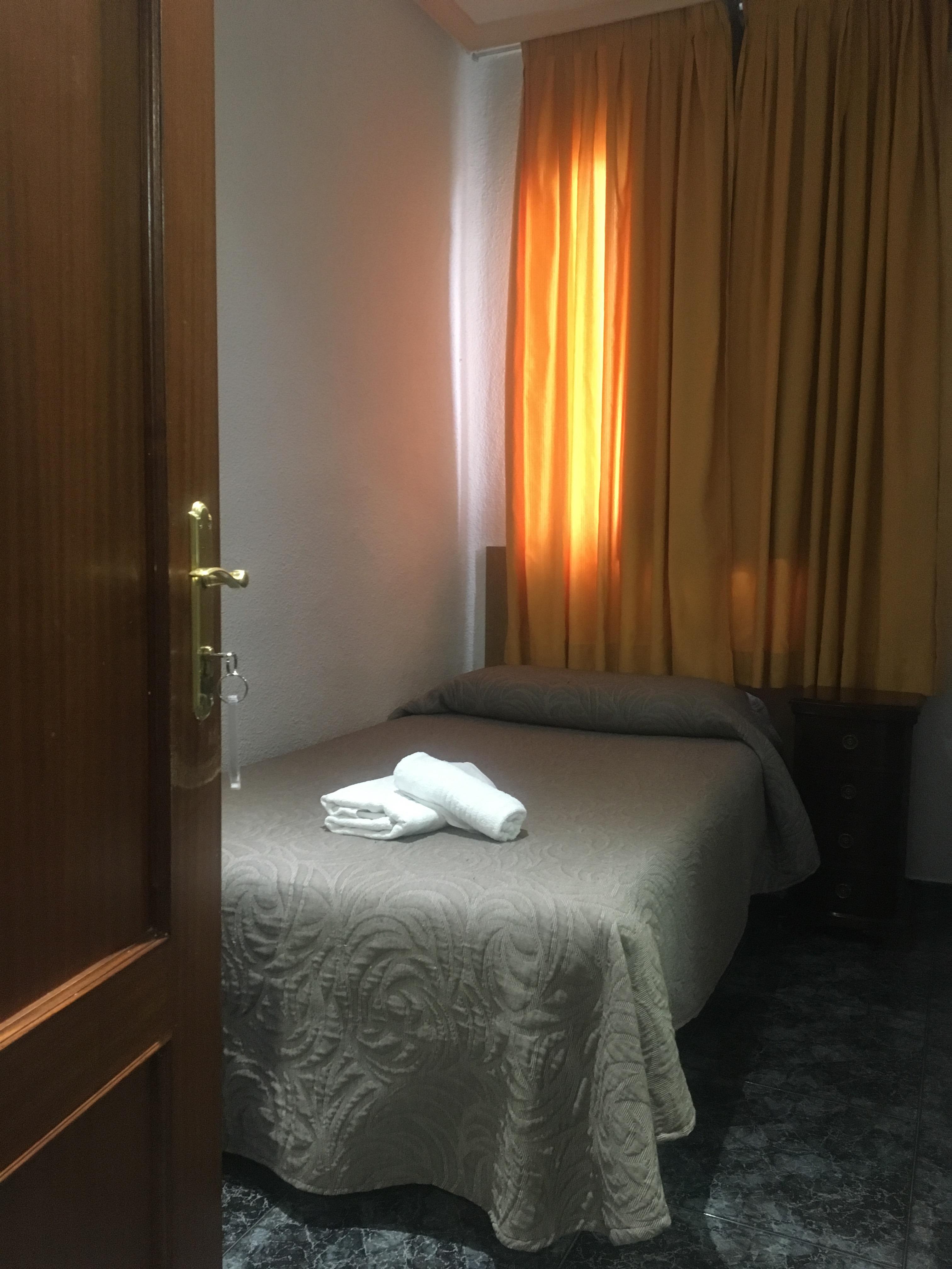 Hostal Conchita Legazpi Madrid Ngoại thất bức ảnh