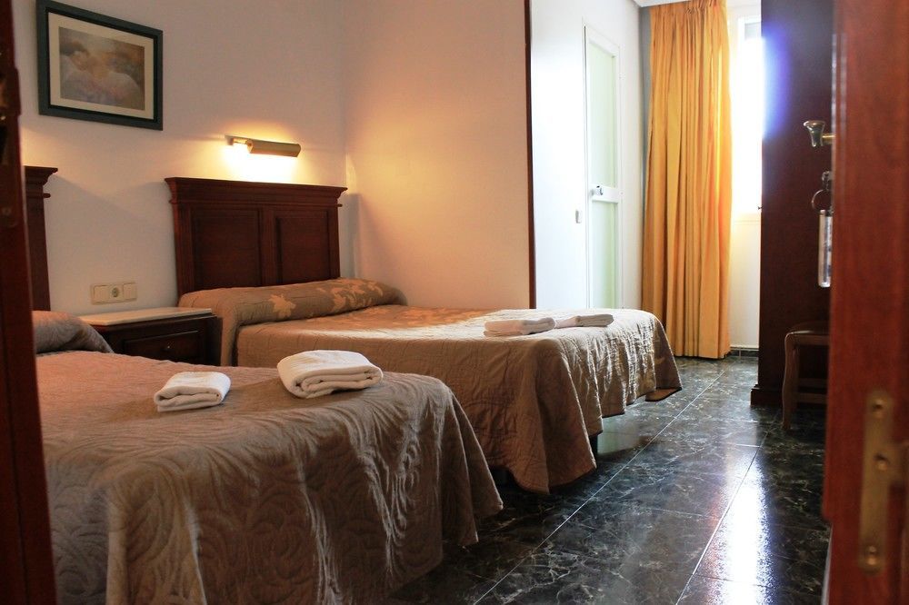 Hostal Conchita Legazpi Madrid Ngoại thất bức ảnh