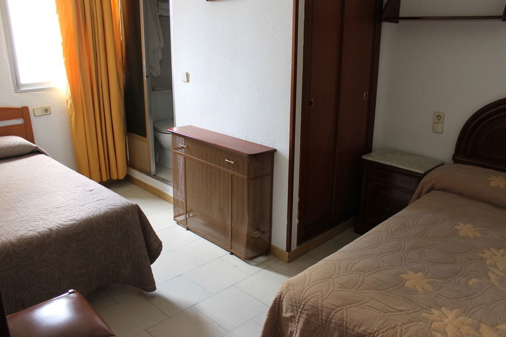 Hostal Conchita Legazpi Madrid Ngoại thất bức ảnh