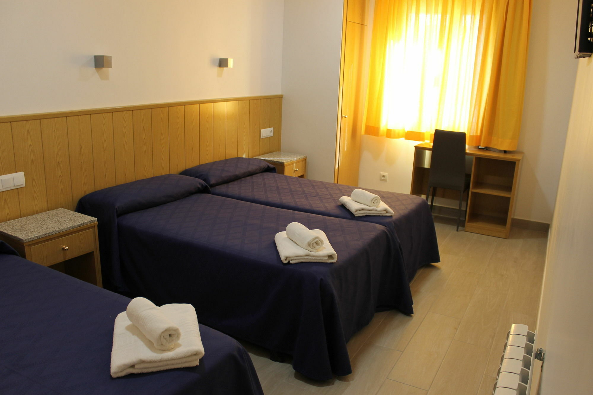 Hostal Conchita Legazpi Madrid Ngoại thất bức ảnh