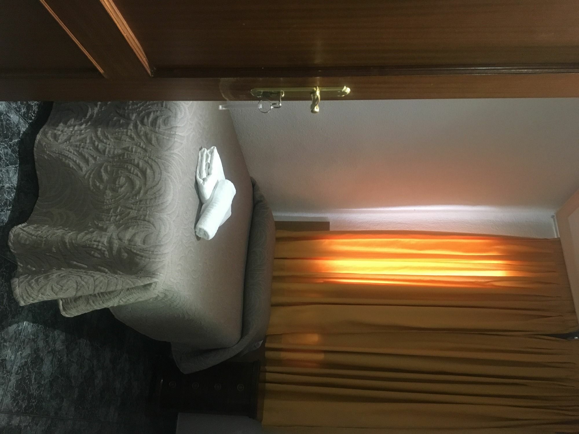 Hostal Conchita Legazpi Madrid Ngoại thất bức ảnh