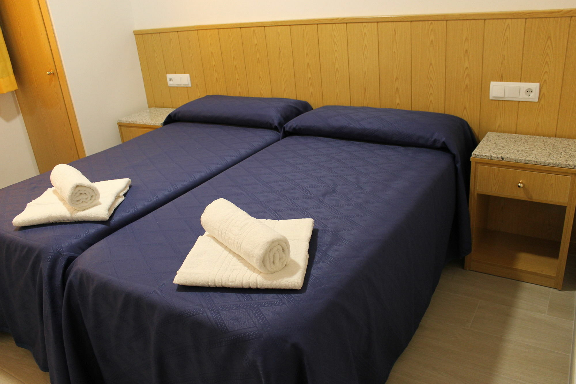 Hostal Conchita Legazpi Madrid Ngoại thất bức ảnh